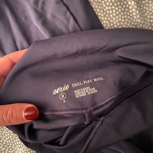 Navy blue Aerie leggings size medium! - Picture 2 of 2